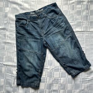 Point Zero Vintage Lightweight Blue Denim Knee Length Bermuda Style Shorts